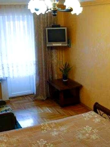 Зручна квартира село Шаян