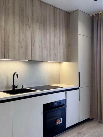 Здається в оренду 1,5 кімнатна квартира. Центр. Новобудова.