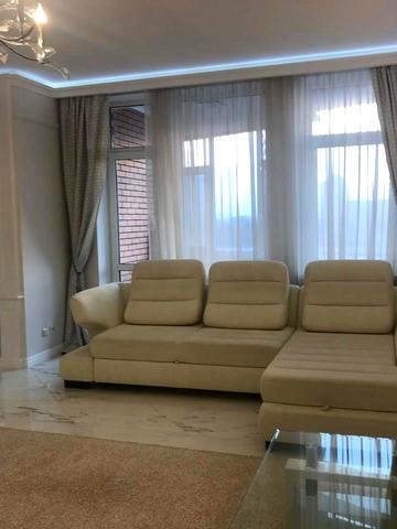 Лесі Українки бульв., 7-Б