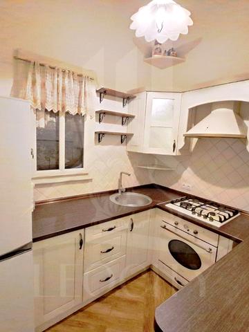 Миколи Леонтовича вул., 5