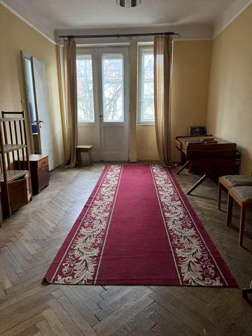 Продається 2-кімн. квартира . Вул. Кубийовича польский люкс.