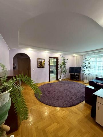 Оренда 3-кімнатної квартири.