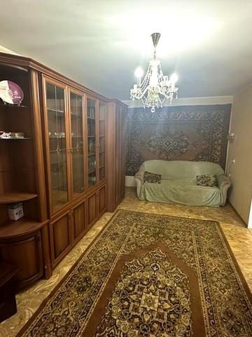 Однокімнатна квартира на Половках, гарний поверх та локація