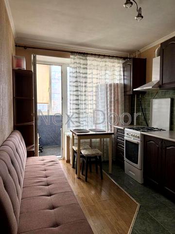 Продаж 1-кімнатної квартира біля метро Видубичі