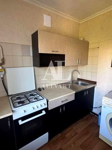 Продаж 1к Міхновського 6 Дружби Народів Звіринецька Либідська Печерськ