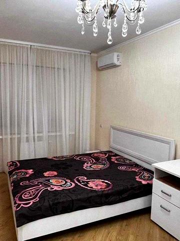 Власник БЕЗ КОМІСІЇ. вул. Русової 7, м. Осокорки та м. Позняки поряд