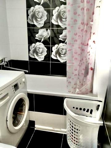 Здам 2 х кімнатну квартиру на Небесної Сотні з роздільними кімнатами