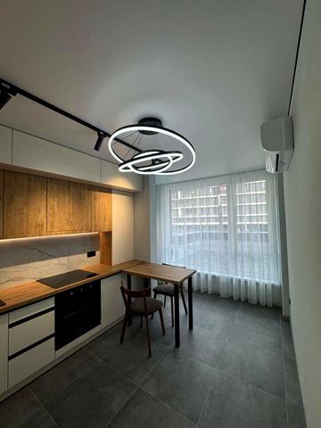 Південний бульв., 32б