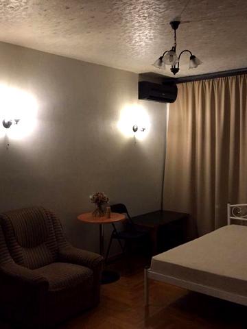 Оренда 1 к кв метро Печерська вул Дорошенко 61А