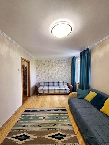 Оренда 1кімнатної квартири по вул.Пулюя.