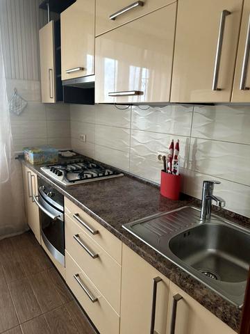 Євгена Патона вул., 33