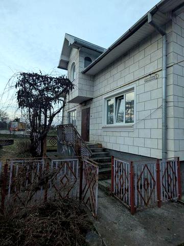будинок , с Дідилів 25км від Львова, київська траса