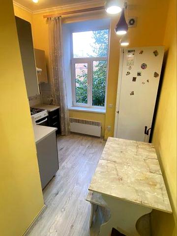 Здається 1км в центрі 250$.