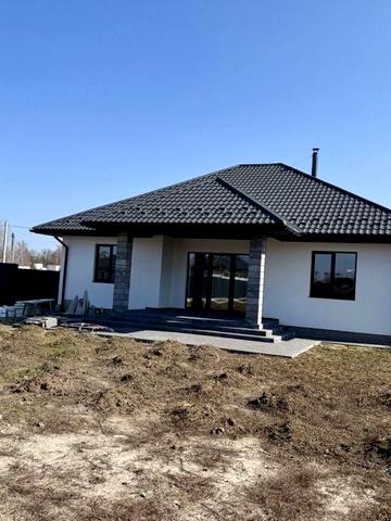 Сучасний будинок з ремонтом у Дмитрівці