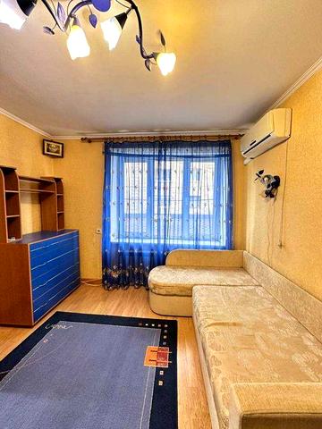 Затишна 2-х кімнатна квартира біля Драмтеатру