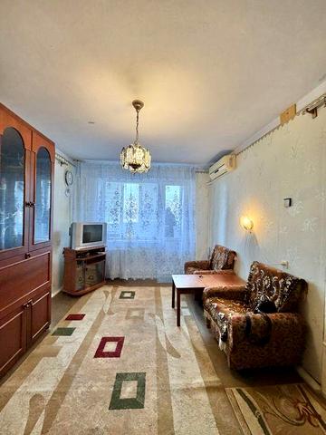 3 кімнатна вул Косионавтів зупинка готель Київ