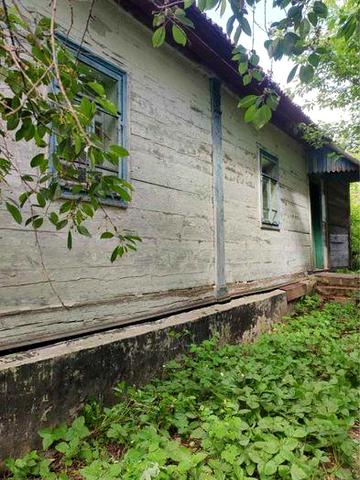 Продається просторий будинок з великою ділянкою.(с. Старосілля)