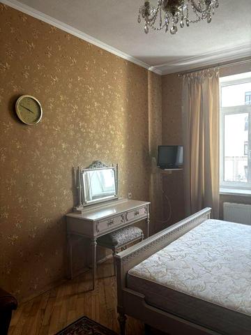 Квартира  2 к + кухня Поділ Шекавицька 30/39 біля м Контрактова Площа