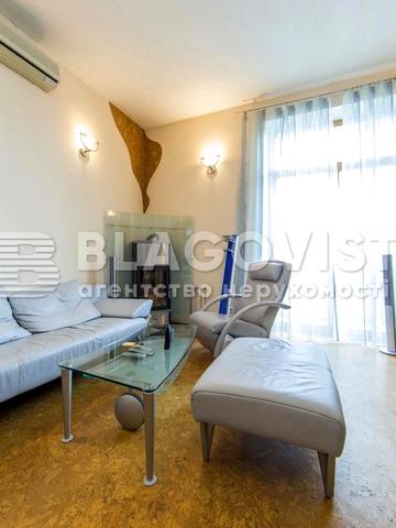 Хрещатик вул. (Kreschatic), 25