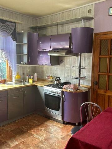 Центр частина будинку в районі Центрального Ринку