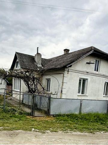 Продам будинок . Дзвоніть