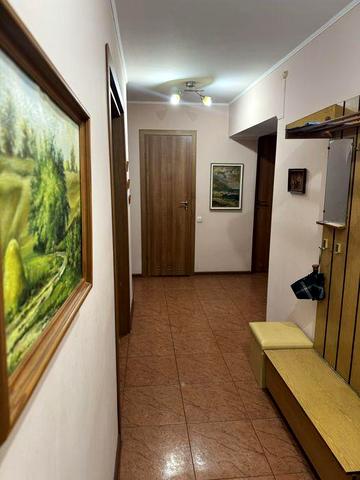 3х кімнатна Бандери 90а