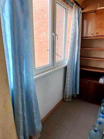Продам квартиру 2х кімнатну.