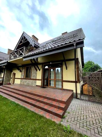 Оренда стильного та сучасного котеджу в передмісті Львова - Брюховичі