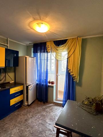 Амвросія Бучми бульв., 8