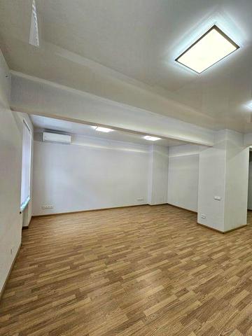 Сдаётся 2 к. кв. центр м. Площадь Конституции 76 м²