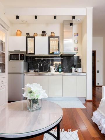 Жилянська вул., 59