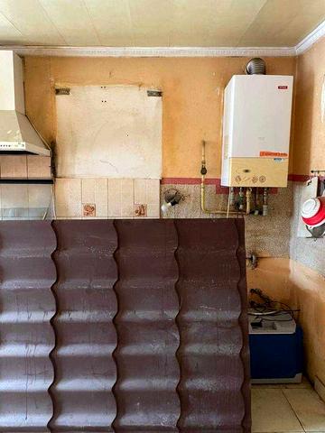 Продам квартиру в районі 2-ї Застави з палісадником
