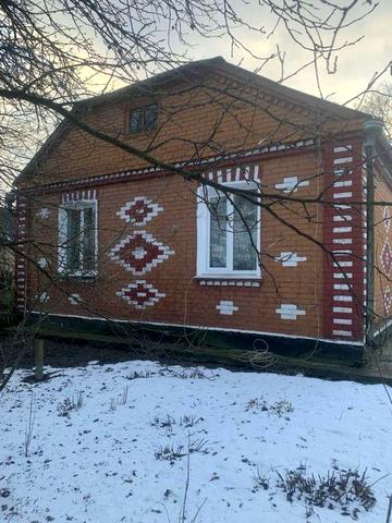 продається хата в селі Бужанка