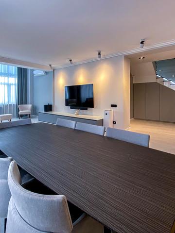 Розваги вул., 27