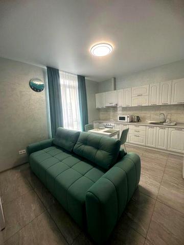 Довгострокова оренда 2-х кім. " Кадорр" вул. Жилянська , 68.