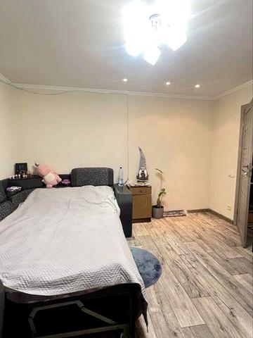 Здається 1 кім квартира на 101м-ні