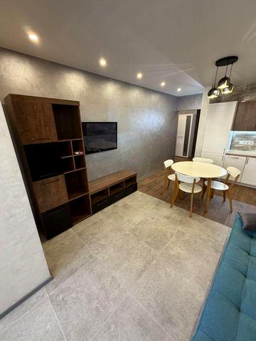 Сдам 1 ком Центр новый дом Свет не отключают