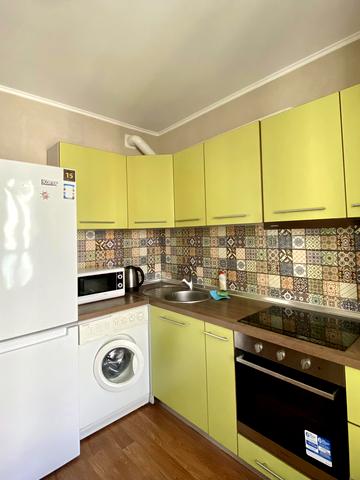 Бориса Гмирі вул., 16А