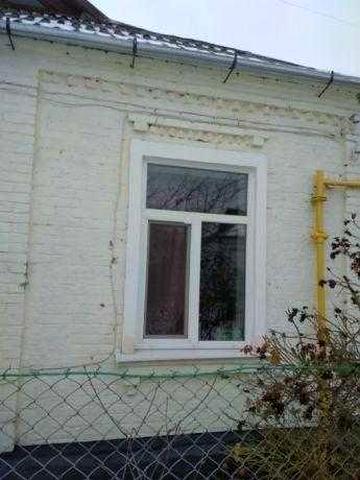 Продається частина будинку р-н  1-ї лікарні