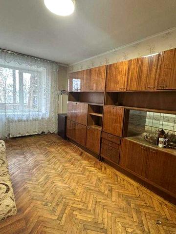 Алма Атинська 64а, 1к, низький поверх, низькі комунальні, м Чернігівська