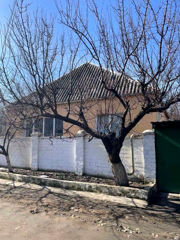 Продається житловий приватник будинок в м.Вознесенськ, Миколаївської обл.