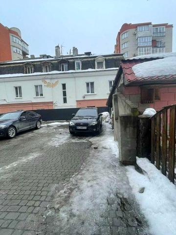 3 кімнатна в районі старий парк