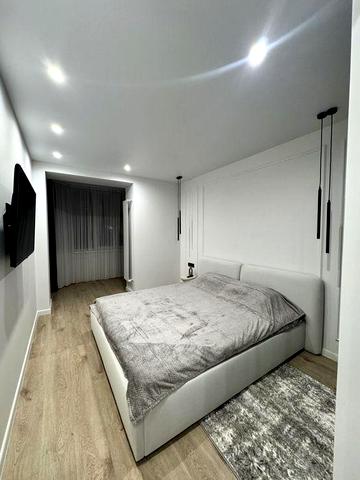 Оренда 1 кімнатної квартири в новобуві.