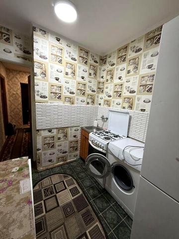 Здам кв однокімнатну по вул Соборній (навпроти парку хімік)Власник!!!