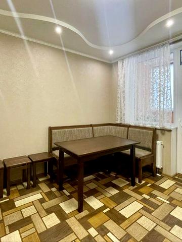 Двокімнатна квартира, м. Вишневову, вул. Півленна 2а, 10хв до Києва