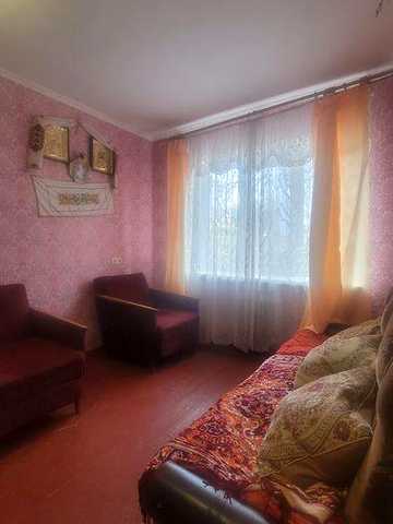Продам 2-во кімнатну в центрі Марганця.