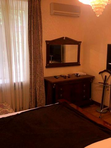 Оренда 2-к квартири, вул. Льва Толстого 25, метро Університет, Льва Толстого