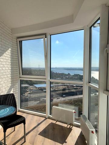 Зарічна вул., 1-В