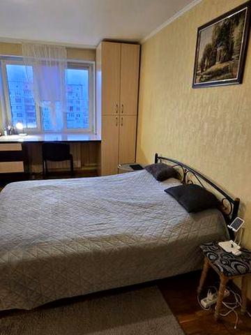 Двокімнатна  пл.Оболонська  3