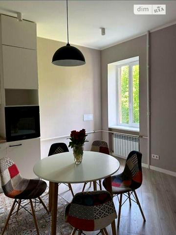 Продаж 3к Квартира Кримська вулиця